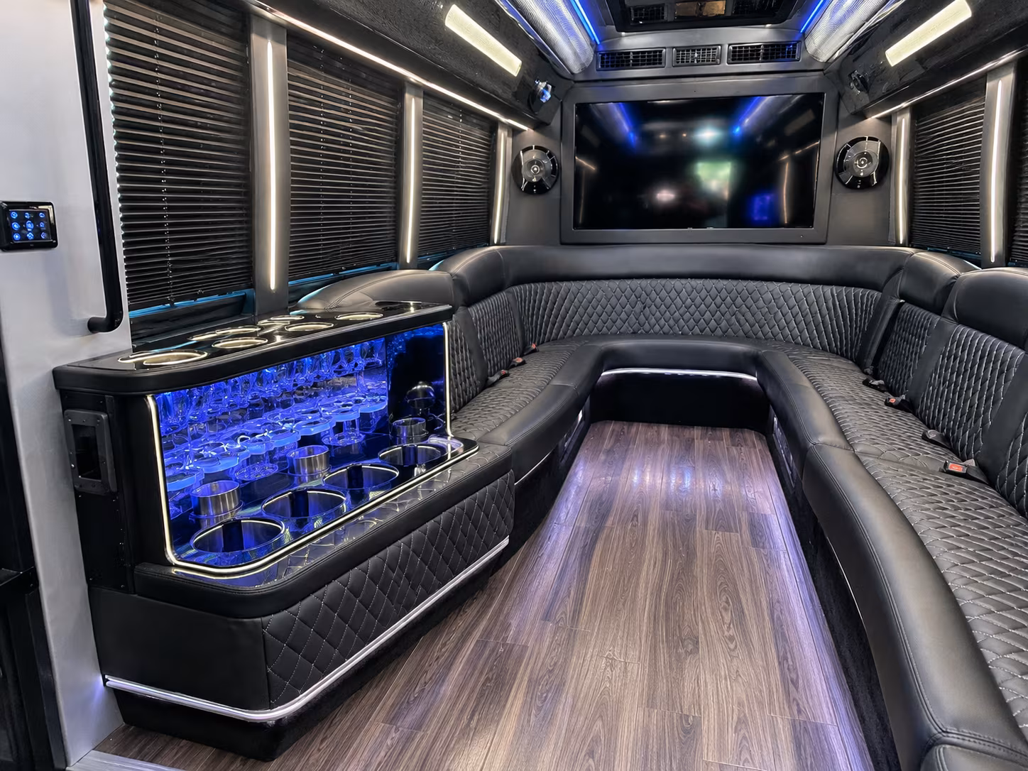Chandler Winery Tour & Pub Crawl Transportation party bus exterior