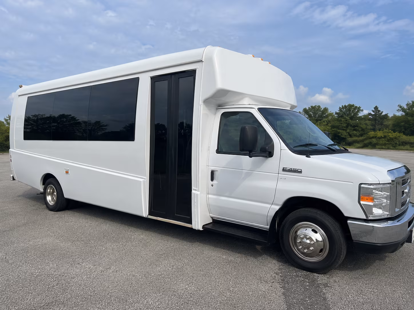 Maricopa Birthday, Sweet 16, & Quinceañera Party Bus Rentals