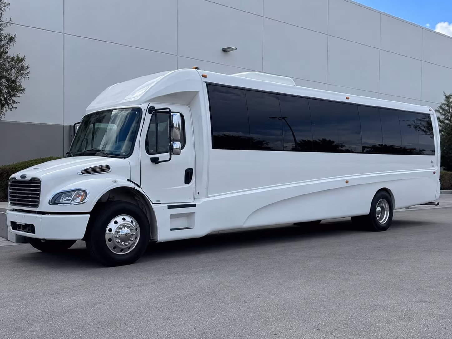 Phoenix Birthday, Sweet 16, & Quinceañera Party Bus Rentals